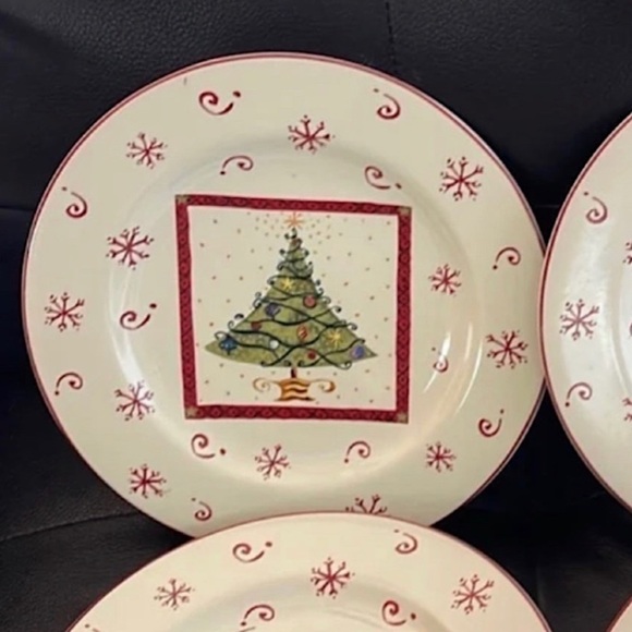 NIB Set of Four 8 1/4” Sakura Christmas Happy Holidays salad or dessert plates - Picture 3 of 8